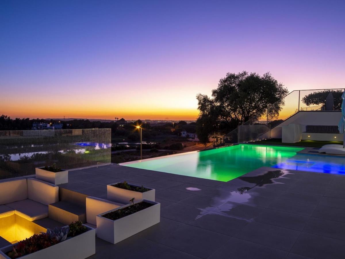 Lightbooking Jerez Montecastillo ヘレス エクステリア 写真