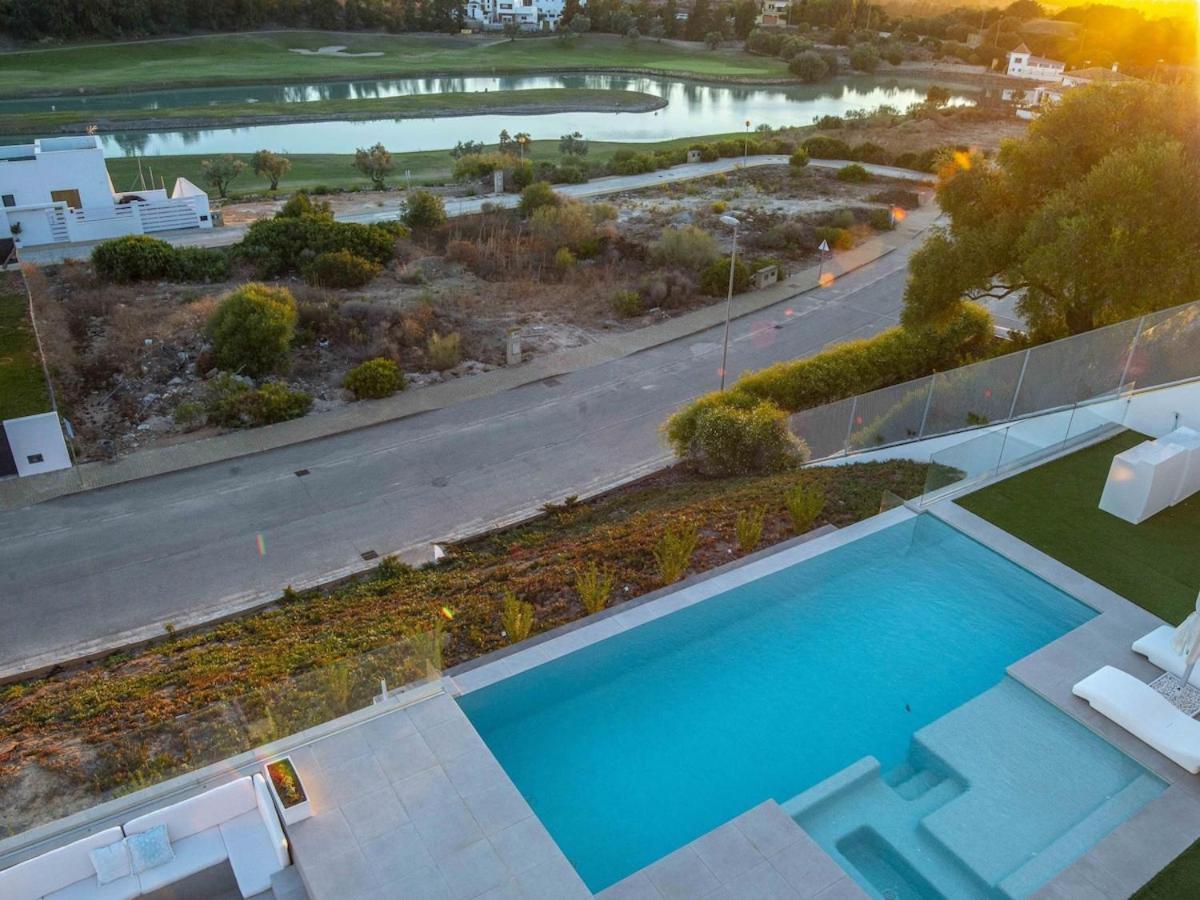 Lightbooking Jerez Montecastillo ヘレス エクステリア 写真